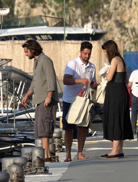 Charlotte-Casiraghi-and-Dimitri-Rassam-have-a-romantic-getaway-out-and-about-in-Positano-14.jpg